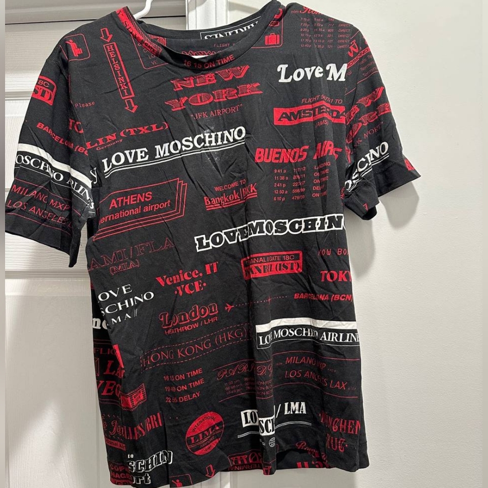 LOVE MOSCHINOAirport print cotton oversize T-shirt size 8
